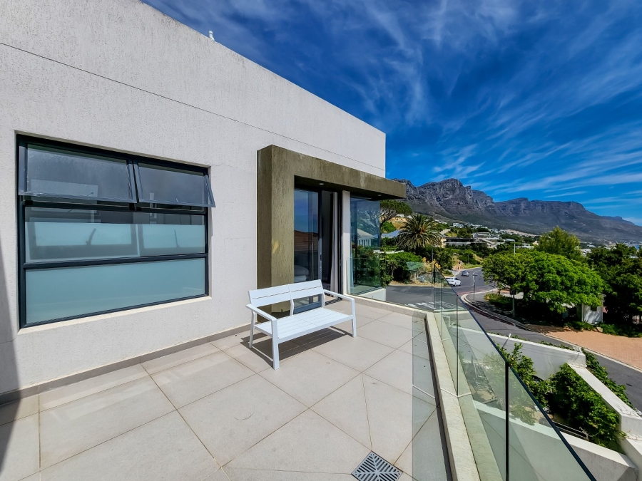 To Let 4 Bedroom Property for Rent in Camps Bay Western Cape